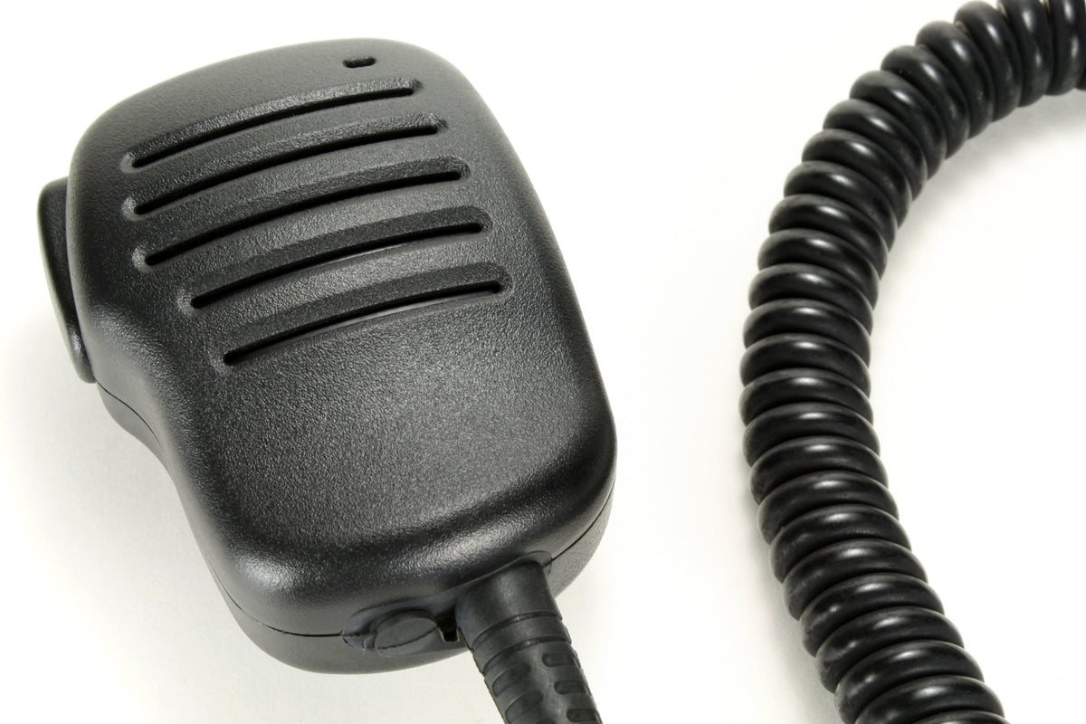 Ham Radios vs Walkie Talkies: Which One Should I Choose? - Stryker